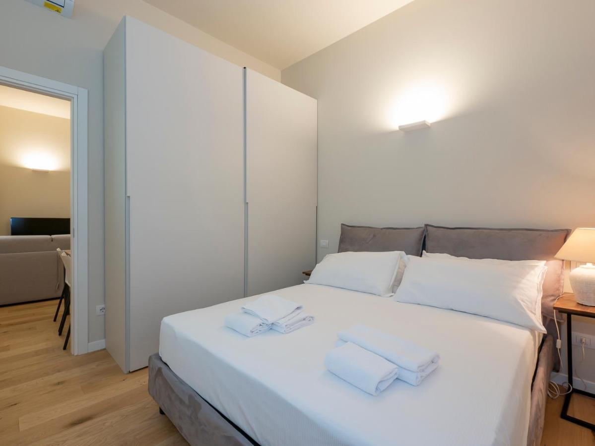 I Host Apartment - Ranzoni 1 Milan Luaran gambar