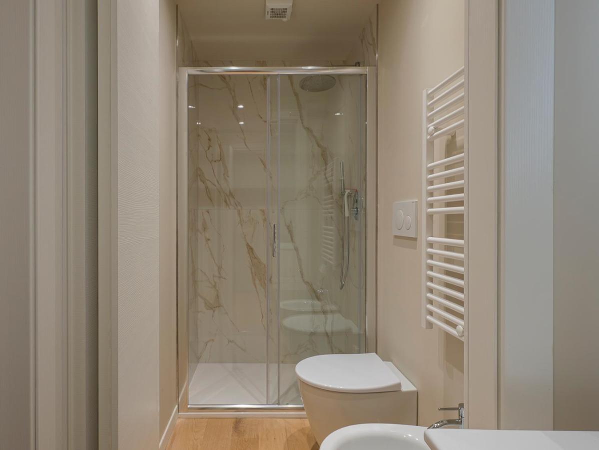 I Host Apartment - Ranzoni 1 Milan Luaran gambar